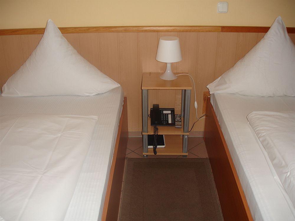 Angel Hotel Франкфурт-на-Майні Екстер'єр фото