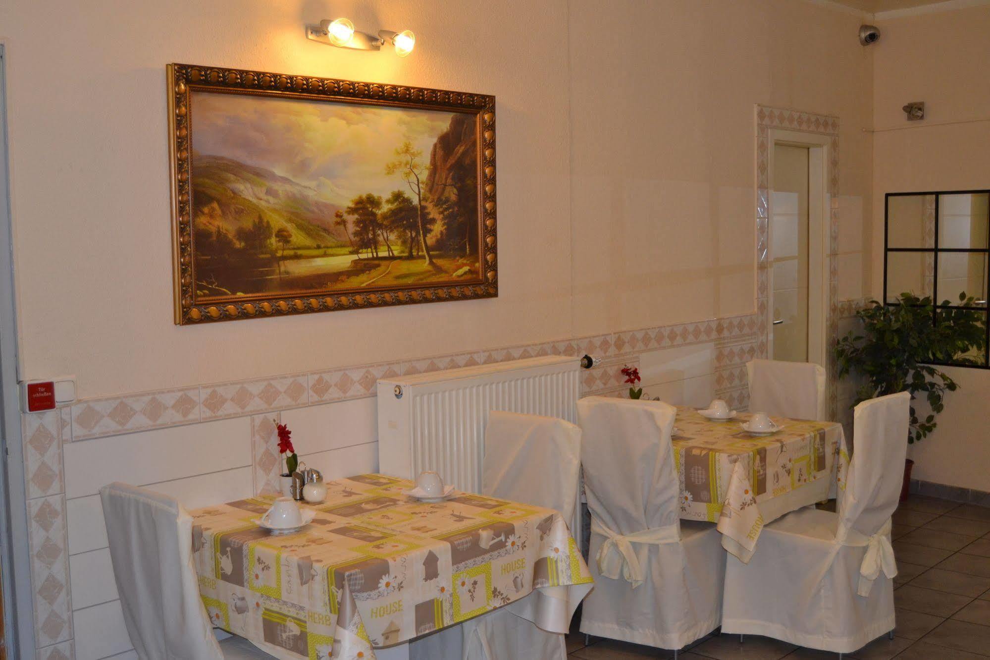 Angel Hotel Франкфурт-на-Майні Екстер'єр фото