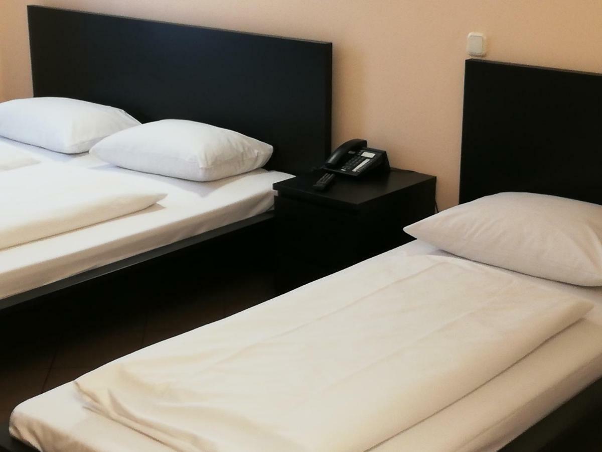 Angel Hotel Франкфурт-на-Майні Екстер'єр фото