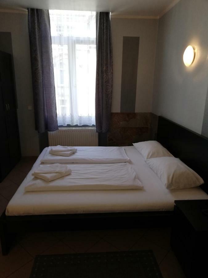 Angel Hotel Франкфурт-на-Майні Екстер'єр фото