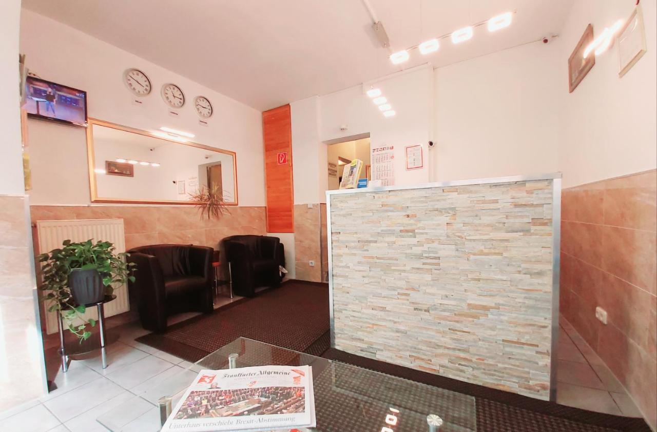 Angel Hotel Франкфурт-на-Майні Екстер'єр фото